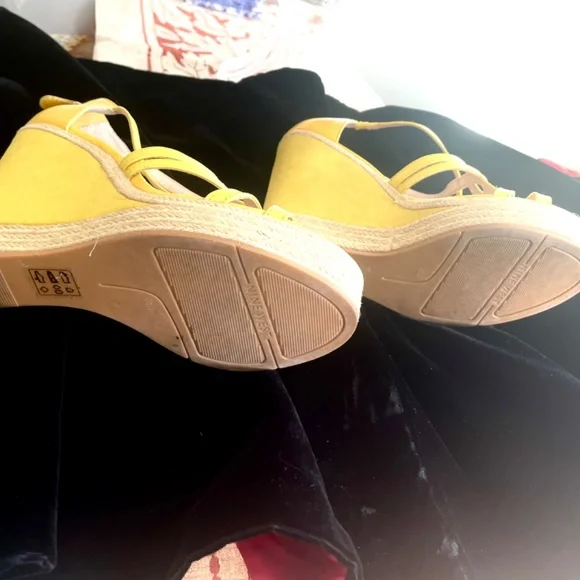 Summer Wedges - Picture 3 of 4